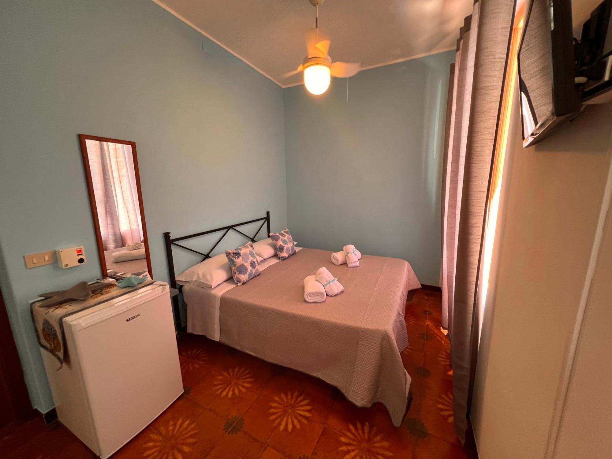 Celeste Rooms سان فيتو لو كابو المظهر الخارجي الصورة
